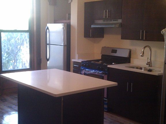 2nd image of 205 Lexington Ave