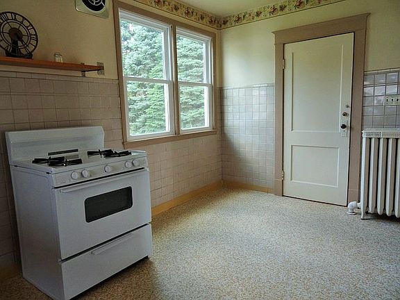 Lower Kitchen