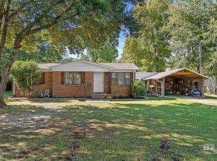 6895 Piney Woods Rd, Foley, AL 36535