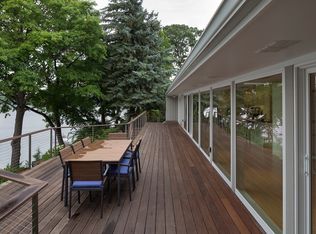 19780 Lakeview Ave, Excelsior, MN 55331