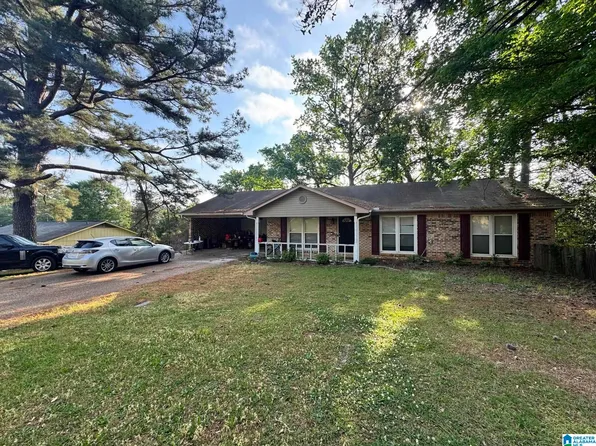 3909 Biscayne Hills Dr, Northport, AL 35473