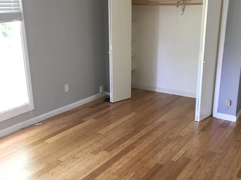 406 Hawthorne St — Photo 3
