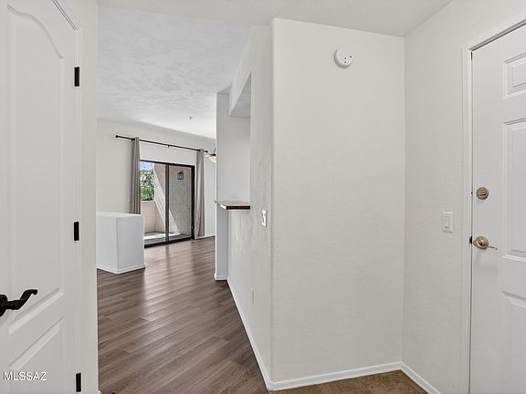 3rd image of 2550 E River Rd #Road4204