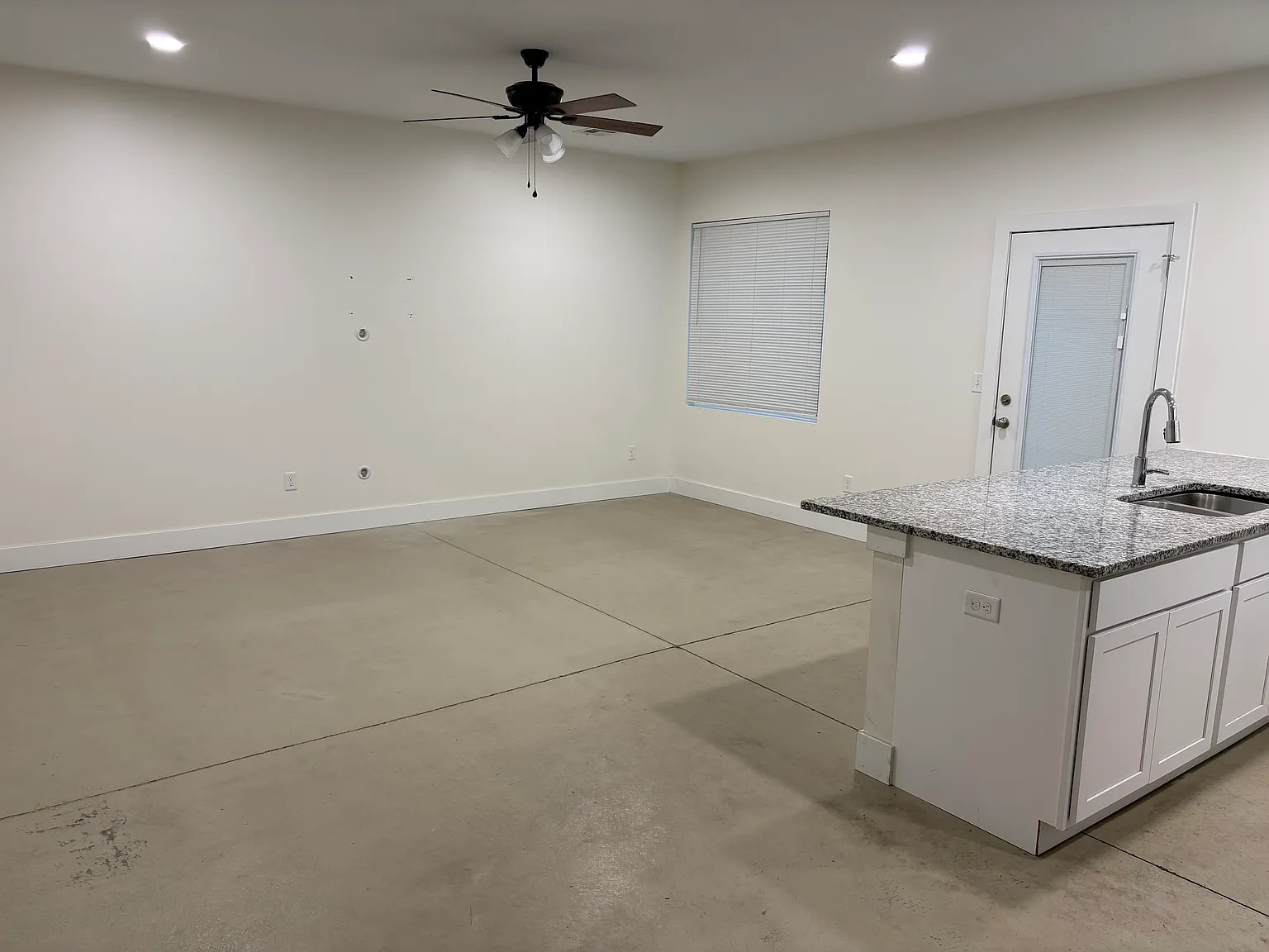 3 bed, 1250 sqft, $1,395 — Photo 4