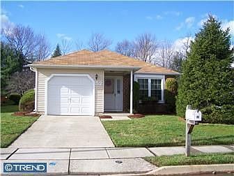 1st image of 52 Falmouth Dr