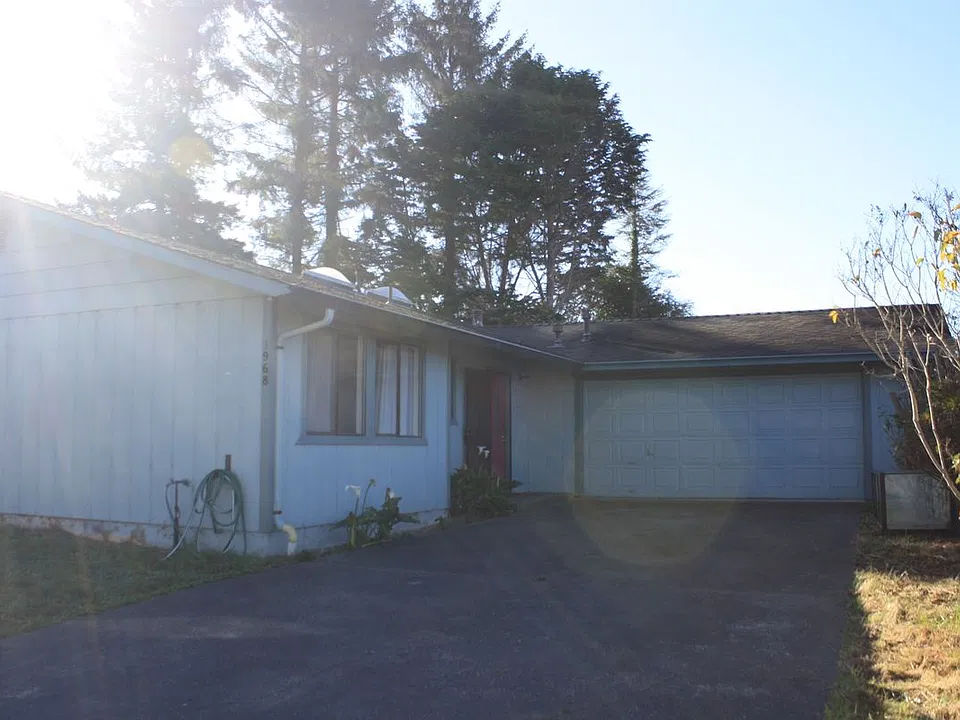 1968 Holly Dr