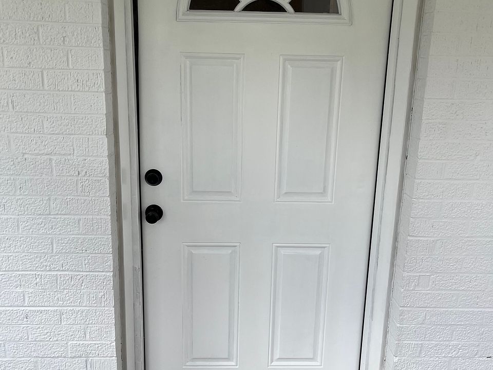 Front door after foyer
