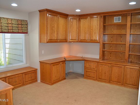 2nd image of 2078 Stonehill Cir