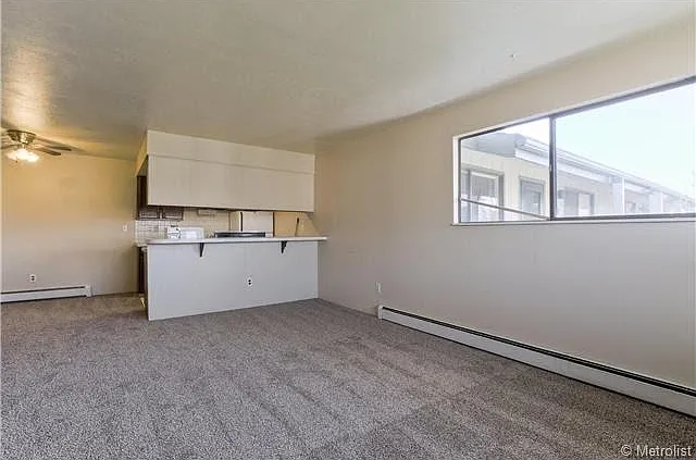 645 Manhattan Pl #TOP FLOOR — Photo 3