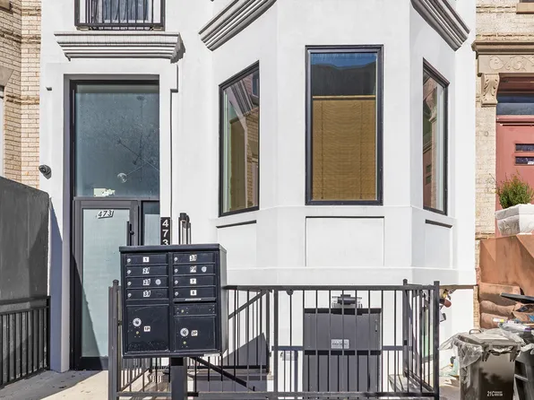 473 Bainbridge Street image 2 of 16