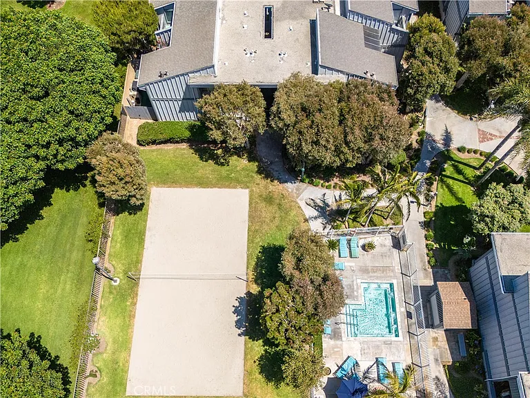 17082 Pacific Coast Hwy #205 — Photo 33