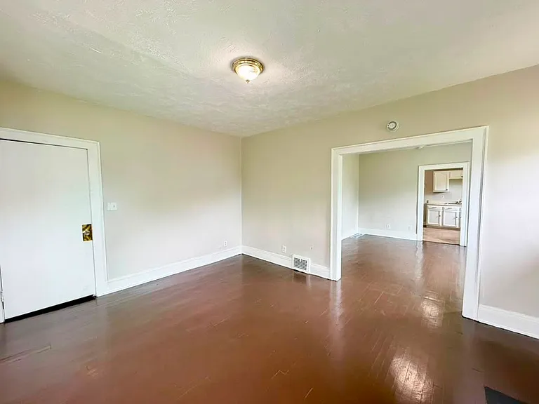 3454 E 118th St #2 — Photo 9