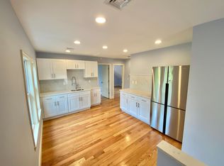 616 Main St FLOOR 3, Malden, MA 02148