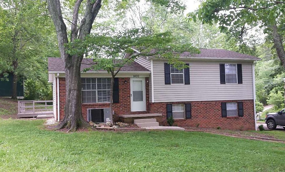 1st image of 1400 Timber Hill Ln SE