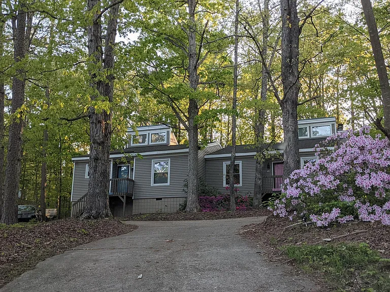 Welcome home! Large lot at the end of a quiet cul de sac