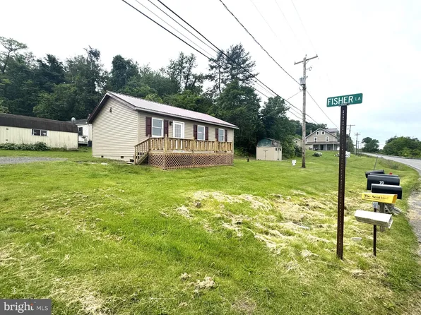 4 Fisher Ln, Lewistown, PA 17044
