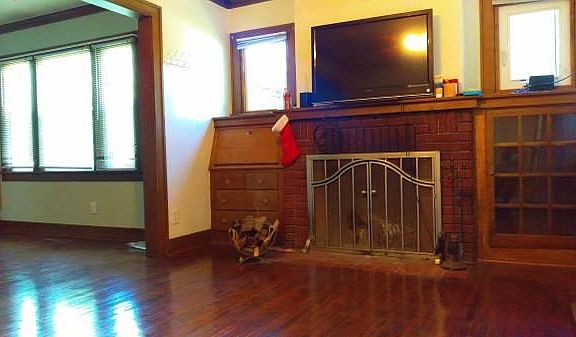 4th image of 1031 E Desmet Ave