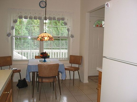3rd image of 107 Deer Valley Dr