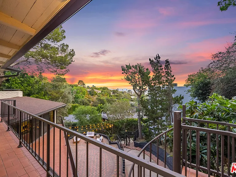 9305 Beverly Crest Dr — Photo 67