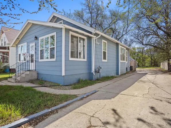 706 E Central Ave, Minot, ND 58701