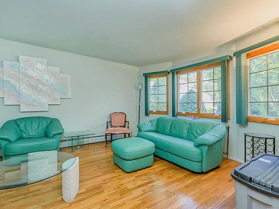 3rd image of 54 Lefferts Ave