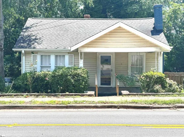 806 Perry Rd, Greenville, SC 29609