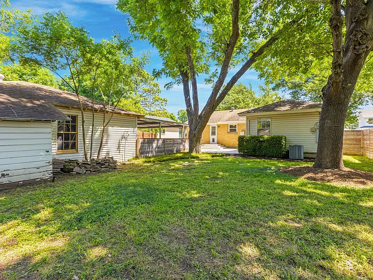 563 Hambrick Rd — Photo 31