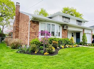 2455 Cliff Ln, Bellmore, NY 11710