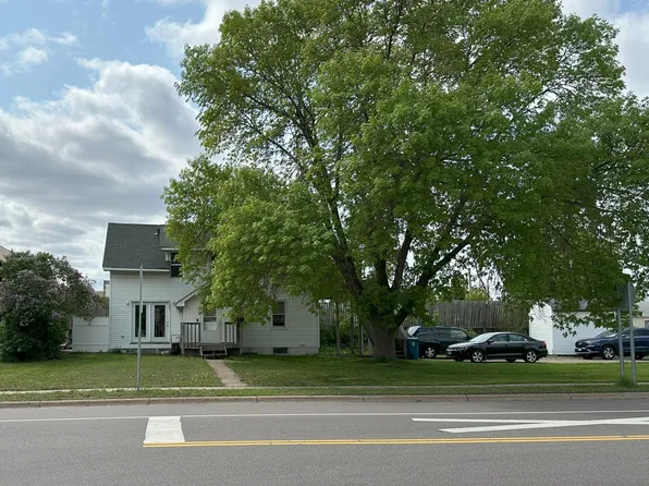 381 Jackson Ave NW, Elk River, MN 55330