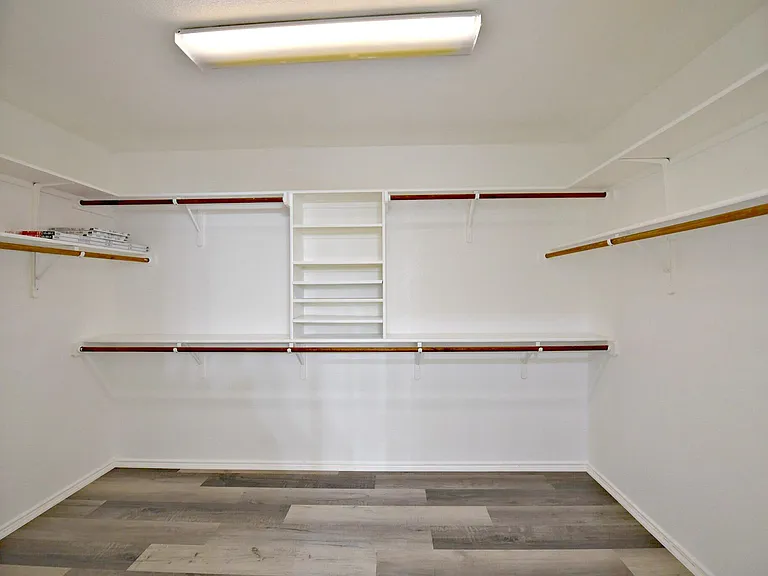 16504 Castletroy Dr — Photo 14