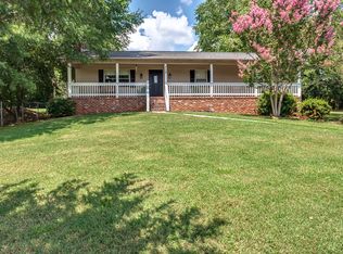 719 Lansdale Dr, Maryville, TN 37803