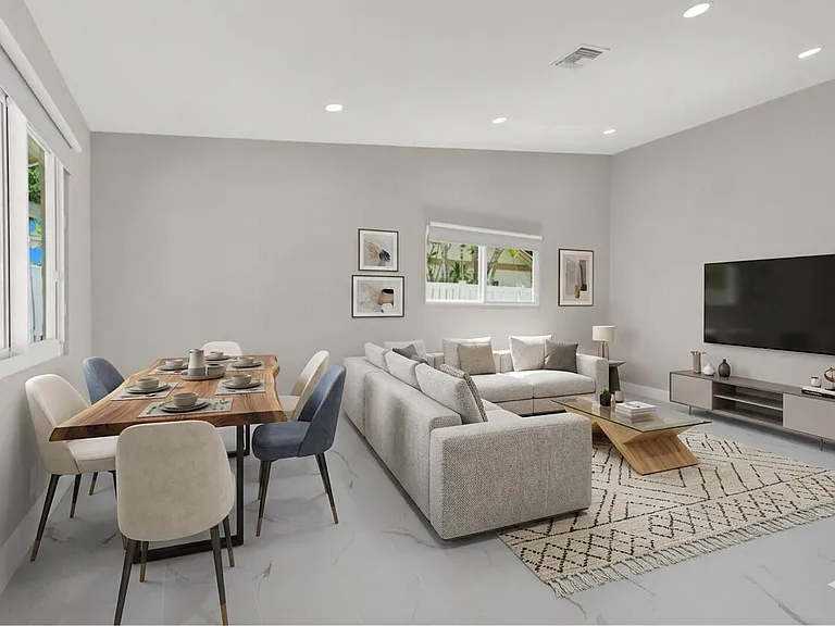 23392 Country Club Dr E — Photo 10