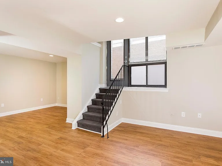 2031-5 South St #121 — Photo 19