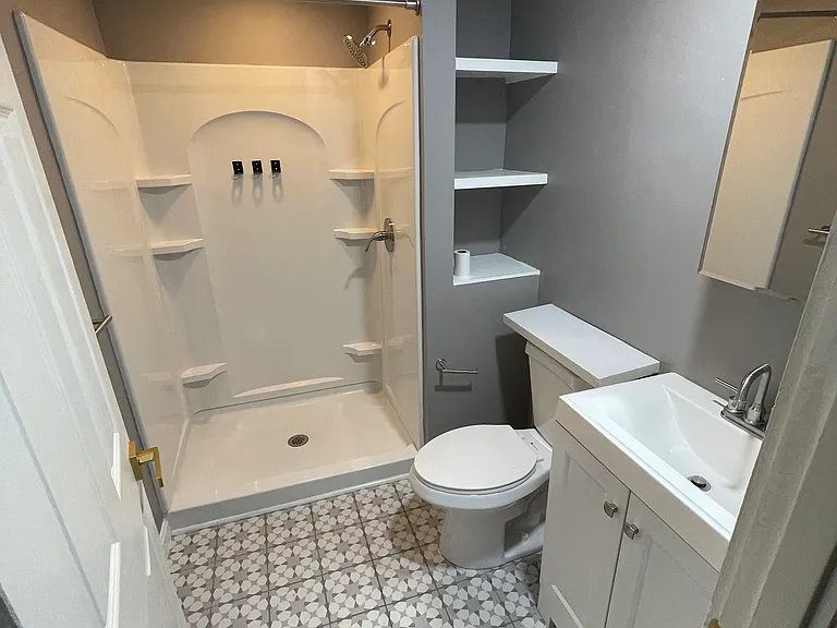 884 River Ave #1 — Photo 4