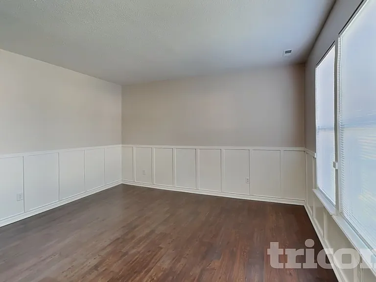 1032 Central Park Blvd S — Photo 15