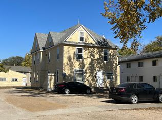 809 9th St #5, Brookings, SD 57006