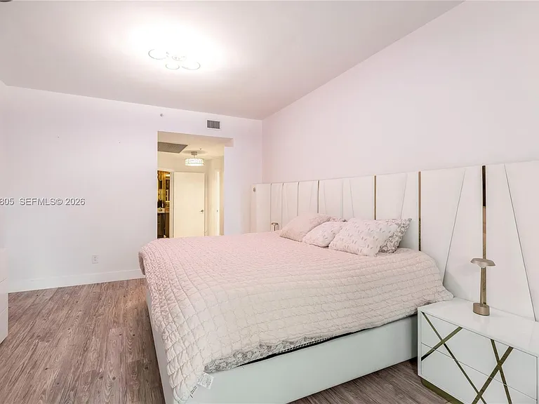 60 SW 13th St #1124 — Photo 12