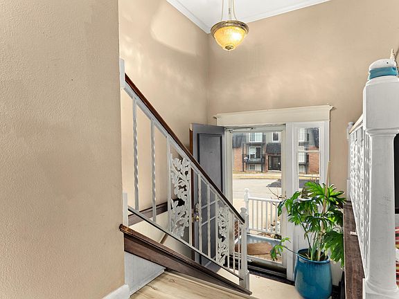 5th image of 4110 N Brookdale Pl