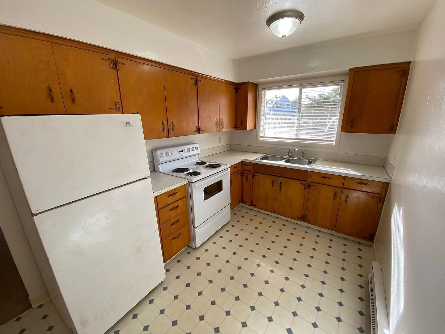 1 bed, 1.0 bath, 680 sqft, $1,095 — Photo 4