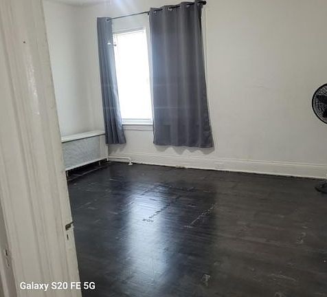 2nd image of 9318 240th St