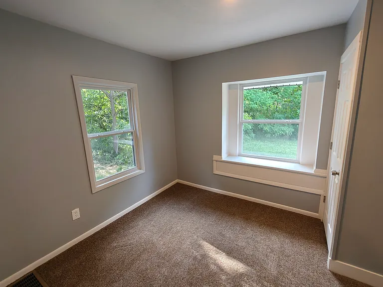 556 Chittenden St — Photo 19