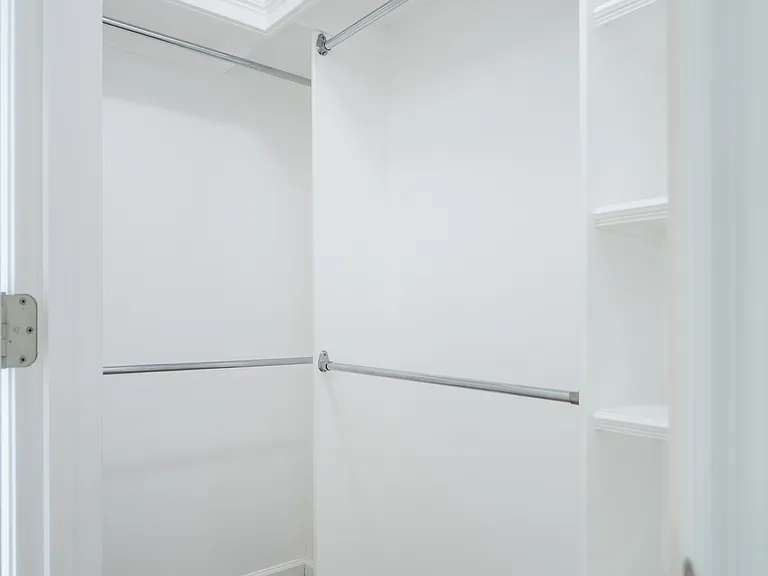 4251 Shadow Garden Dr — Photo 24