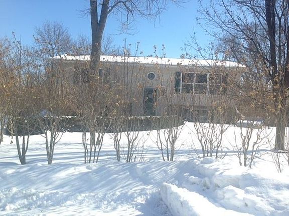 2nd image of 37445 W Park Ln