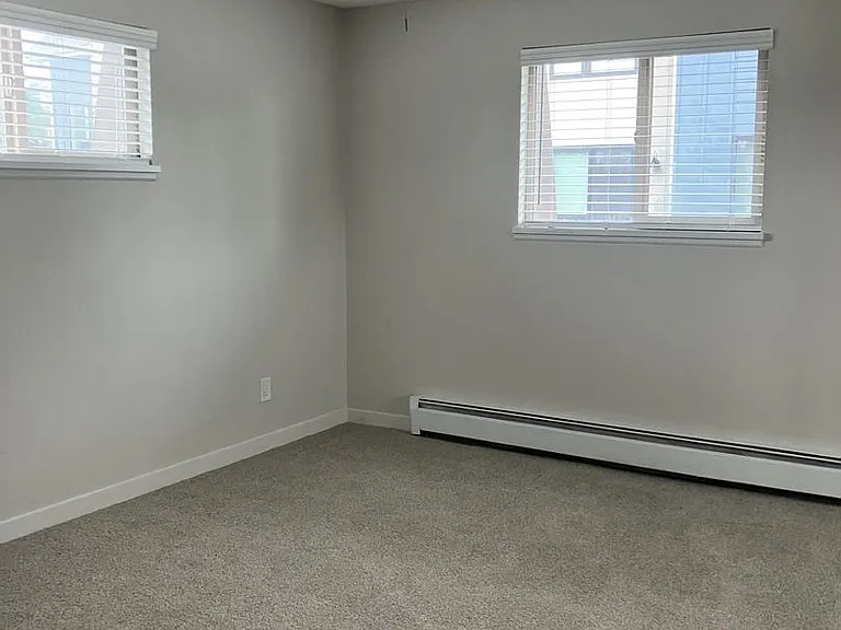 Woodridge Apartments — Photo 33