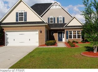 588 Thorncliff Dr, Raeford, NC 28376