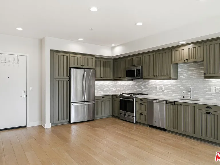 627 Deep Valley Dr #Penthouse 620 — Photo 6