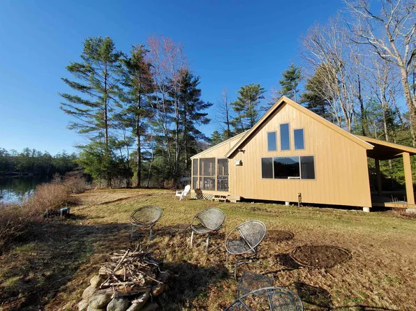 18 Lakeside Road, Grafton, NH 03420