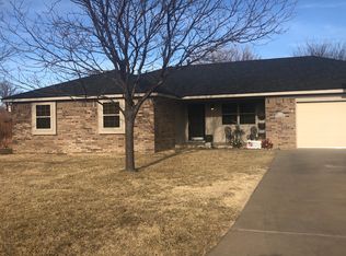 1907 Navajo Trl, Dalhart, TX 79022