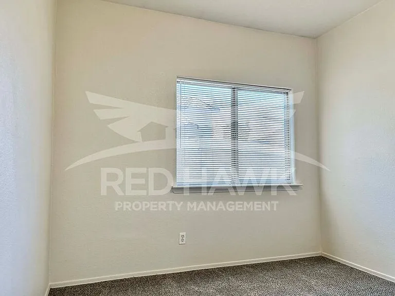 11824 W Windsor Ave — Photo 13