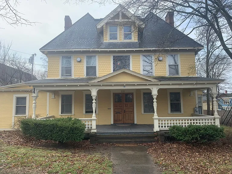 231 Maple Street — Photo 1
